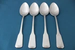 Oneida Sandhurst Dessert Oval Soup Spoons (set Of 4) Glossy Cube 7 3/8". Fixed Price $38.24.