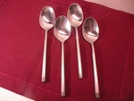 Set Of 4 Soup Spoons Hampton Silversmiths Ritz Frosted 7 1/2". Fixed Price $16.79.