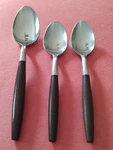3PC Hearthside Stainless/faux Wood HEL1 Soup & 2 Tea Spoons Japan Free Ship. Fixed Price $18.50.