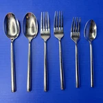 Oneida Stainless Flatware - Diameter Lot Of (6) Pieces Modern Sleek Design. Fixed Price $16.99.