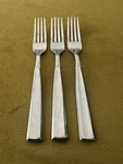 (3) Dinner Forks Wallace Silver WAS213 Stainless Flatware Minimalist. Fixed Price $14.59.