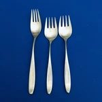 Towle Lauffer Design 2 Norway Stainless Flatware Salad Forks 1 Dinner. Fixed Price $29.99.