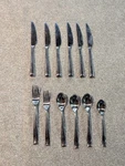 Gourmet Settings 18/0 Flatware Of 12 Piece Knives Forks Spoons Kitchen. Fixed Price $14.99.