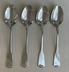 Set Of Oneida Sandhurst Stainless Dessert/oval Soup Spoons 7-1/4 Cube Mark. Fixed Price $19.99.