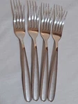 Oneida Brushed Satin Stainless Peninsula Castle Jordan Dinner Forks Set Of 4. Fixed Price $24.92.