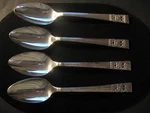 Set Oneida Community Coronation Silver Plate Dinner Spoons 7-1/4". Fixed Price $6.50.