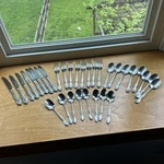 Oneida OHS260 Glossy Floral 18/0 32PC Stainless Steel Forks, Knives, Spoons. Fixed Price $79.99.