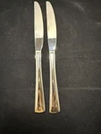 Oneida Cella Stainless Knife Set Of 2 Dinner Solid Glossy Flatware. Fixed Price $9.99.