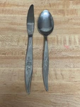Washington Forge Autumn Rose Stainless Steel Silverware 2 Pcs Knife & Tablespoon. Fixed Price $12.99.