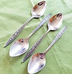 Ekco Eterna Stainless 4 Soup Spoons Santiago Pattern Black Accent. Fixed Price $12.99.