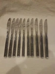 10 Oneida OHS17 Stainless Greek Key Black Accent Dinner Knife 5/8. Fixed Price $21.33.