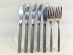 Ekco Eterna Stainless Textured Dinner Knives & Forks F0645. Fixed Price $9.49.