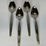 Wm Rogers Mfg INS242 Pattern Stainless Lot Of Fruit Spoons Usa Nassau. Fixed Price $11.69.
