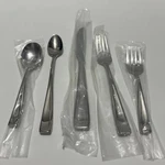 Oneida Moda Youth Stainless Flatware 5 Piece Place Setting (glossy) New. Fixed Price $25.00.