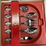 Wallace Silversmiths Spode Christmas Tree 5 Piece Hostess Serving Set. Fixed Price $60.00.