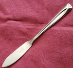 Oneida Glossy Lincoln Stainless Flatware Master Butter Knife Triangle Tip 7.25". Fixed Price $5.99.