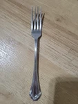 Oneida Community Cube Stainless Flatware Marquette Dinner Fork. Fixed Price $7.99.