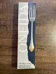 Oneida Community Golden Kenwood 5 Piece Place Setting Stainless Flatware. Fixed Price $49.99.