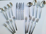 Vtg Oneida Cube Glossy Easton Flatware Knives Forks Slotted Serving Spoons 20 Pc. Fixed Price $99.99.