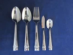 Oneida Stainless Flatware Maderno 5PC Serving Set New. Fixed Price $21.99.