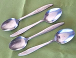 4 Teaspoons Gracious Wheat Pattern Present Stainless Japan 7/8" Satin #77105. Fixed Price $9.99.