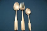 Oneida Fremont Serving (3PC Set) Tablespoon Meat Fork Glossy Stainless Flatware. Fixed Price $15.74.