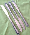 4 Dinner Knives Utica Walco Stainless Steel Patrician Pattern Korea 8 1/2". Fixed Price $8.99.