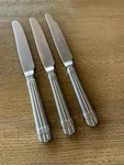 Dinner Knife INS453 International Silver Stainless Satin Bands Tip Heel. Fixed Price $29.99.