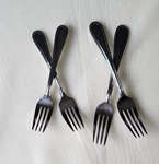 Oneida Pearl Salad Dinner Fork Royal Bead Edge Stainless Glossy Flatware 4 Piece. Fixed Price $19.50.