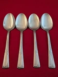 Lot Of 4 Superior INS152 International Silver Stainless Oval Soup Spoons Usa. Fixed Price $17.99.