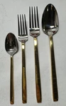 Villeroy & Boch Classica Gold 4-PIECE Place Setting. Fixed Price $89.99.