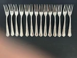Hepp Dessert Forks 6 1/8 Lot Of Unknown Pattern 18/10 B14 Party Group Dinner. Fixed Price $36.00.