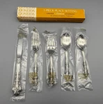 (1) Oneida Michelangelo Heirloom Stainless Flatware Cube 5PC Place Setting Nos. Fixed Price $39.99.