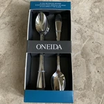 Oneida Crests Set Of 8 Tall Iced Beverage Drink Spoons Flatware New Box. Fixed Price $22.95.