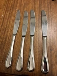 Mikasa Bravo 18/10 Stainless Steel Glossy Dinner Knives - Set Of 4. Fixed Price $18.00.