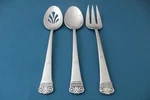Oneida Melodia Serving (3PC Set) Tablespoon Pierced 18/10 Indonesia Light Use. Fixed Price $82.49.