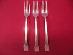 Set Of 3 Stainless Oxford Hall Basketville Dinner Forks 7.5 In.. Fixed Price $19.54.