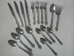 Oneida Pollenta Stainless (set 4) 18 Pc. No Salad Forks. Fixed Price $39.99.