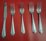 5 Walco Plume/fan Tip/ Shell Pattern Flatware 1 Butter Knife & 4 Dinner Forks. Fixed Price $25.00.
