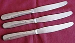 Imperial Stainless Time 3 Dinner Knives U.s.a. 41675 5/8" Stars. Fixed Price $7.99.