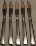 Lot Of 5 Sohnaco SOO2 Japan Stainless Dinner Knife Flatware Piece. Fixed Price $17.50.