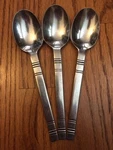 Rogers Co Stainless SRB40 Black Bands 3 Place Oval Soup Spoons 7 1/4". Fixed Price $11.24.
